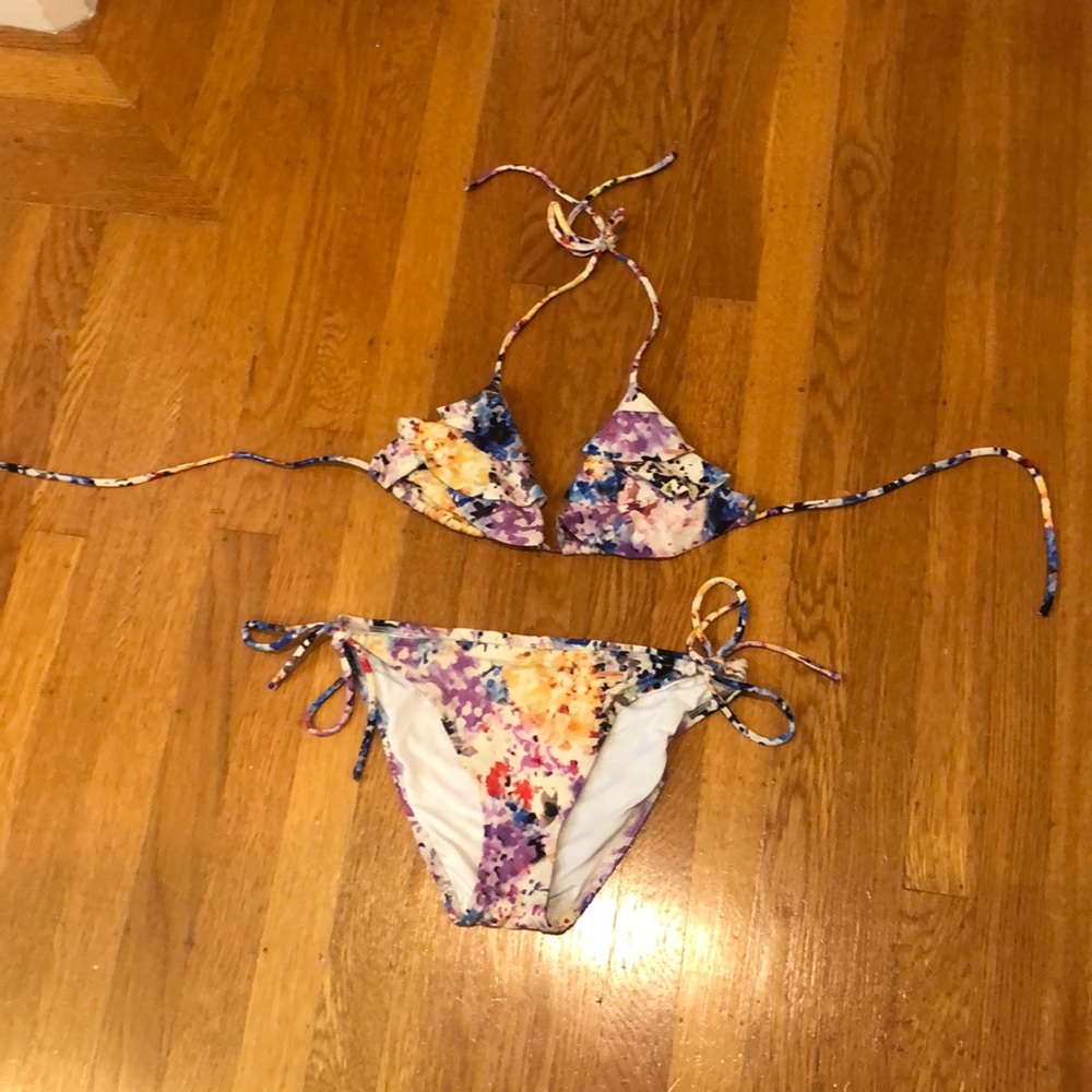 Victoria’s Secret floral bikini
